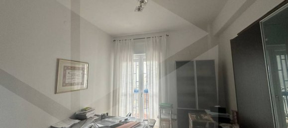 3غرفة شقة في Bari, Italy رقم 21776 13