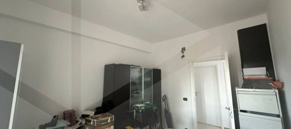 3غرفة شقة في Bari, Italy رقم 21776 11