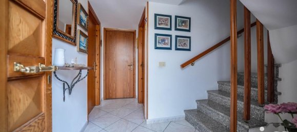 Дом с 4 комнатами в Остеллато, Италия № 35133 13