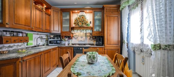 Дом с 4 комнатами в Остеллато, Италия № 35133 7