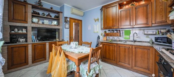 Дом с 4 комнатами в Остеллато, Италия № 35133 9