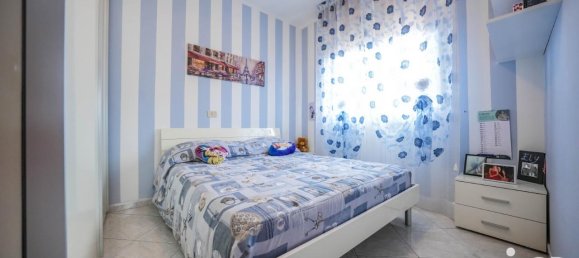 Дом с 4 комнатами в Остеллато, Италия № 35133 21