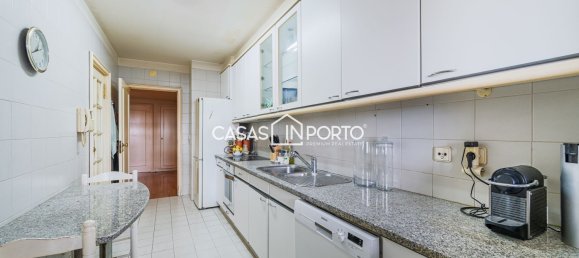 2 bedrooms Apartment for sale in Porto, Portugal № 12318 11