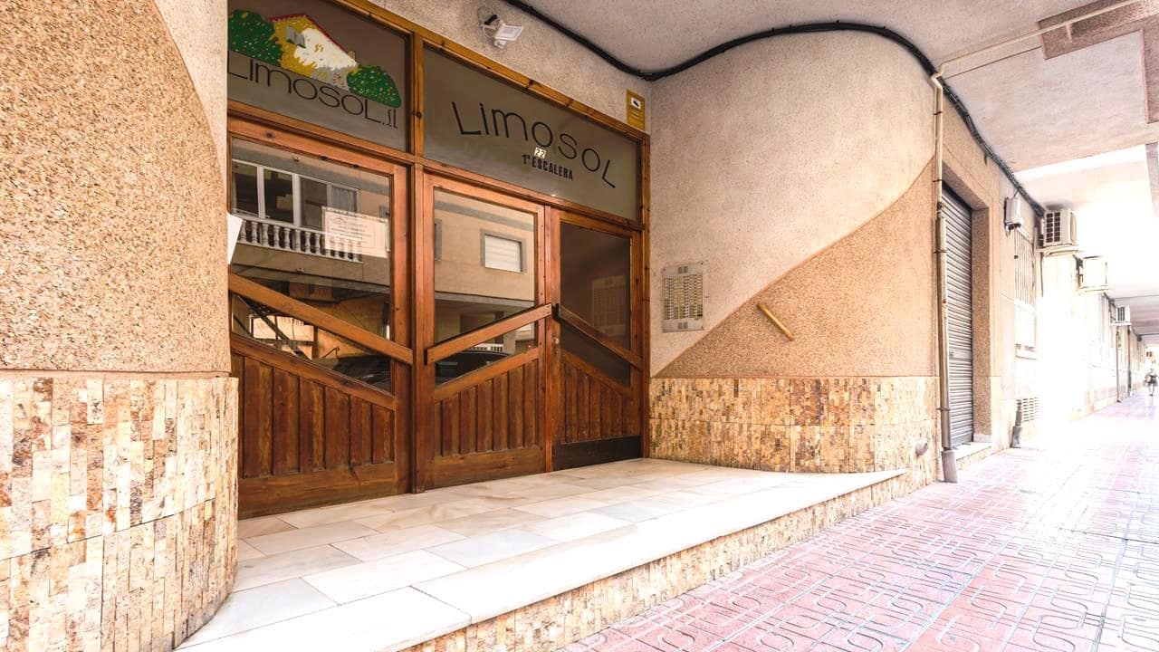 2 bedrooms Apartment in Torrevieja, Spain No. 206560