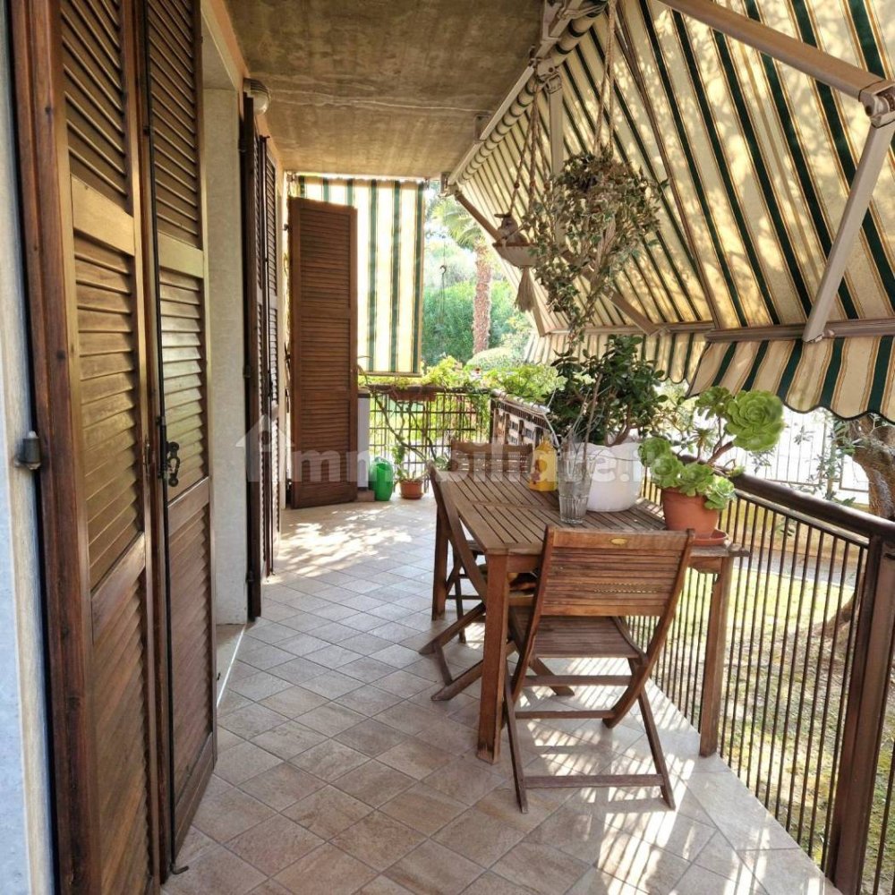 2 غرف نوم شقة في Bardolino, Italy رقم 360597