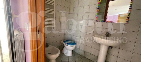 Entrepôt à Gaeta, Italy 29m² No. 328321 12