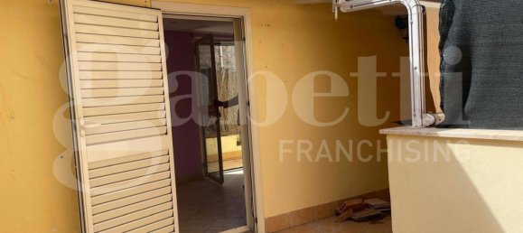 Entrepôt à Gaeta, Italy 29m² No. 328321 10