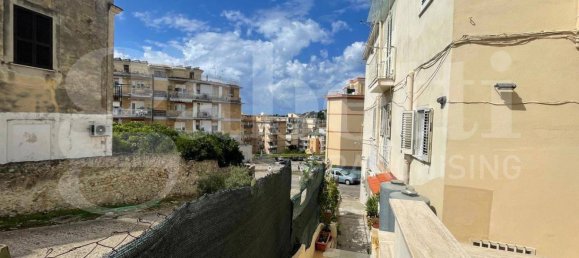 Entrepôt à Gaeta, Italy 29m² No. 328321 16