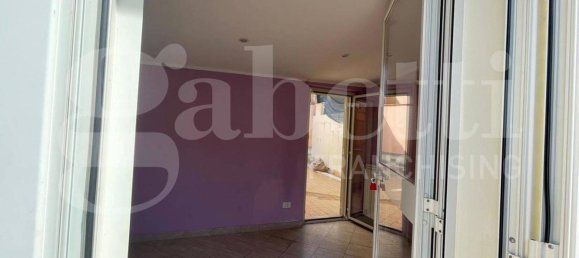 Entrepôt à Gaeta, Italy 29m² No. 328321 14