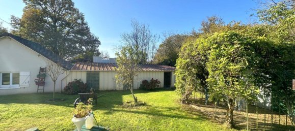 3 bedrooms House in Montchevrier, France No. 157475 11