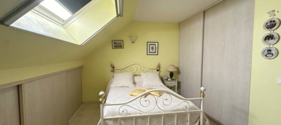 3 bedrooms House in Montchevrier, France No. 157475 9