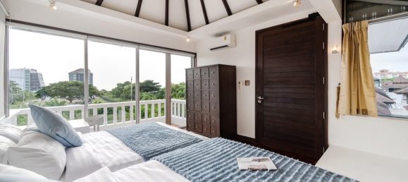 4 chambres house à louer à Pattaya, Chonburi, Eastern Thailand, Thailand № 81808 9