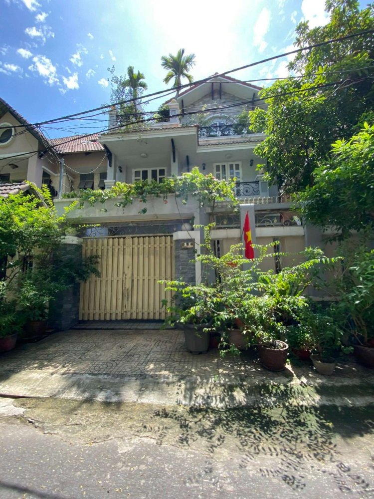 200m² Villa in Binh Chanh, Vietnam No. 12784