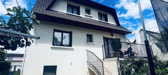 Casa de 4 dormitorios en Bobigny, France No. 178173 2