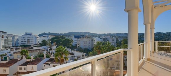 3 bedrooms Apartment in Alicante, Spain No. 188379 2