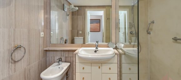 3 bedrooms Apartment in Alicante, Spain No. 188379 23