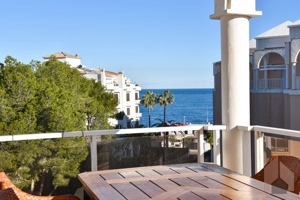 3 bedrooms Apartment in Alicante, Spain No. 188379