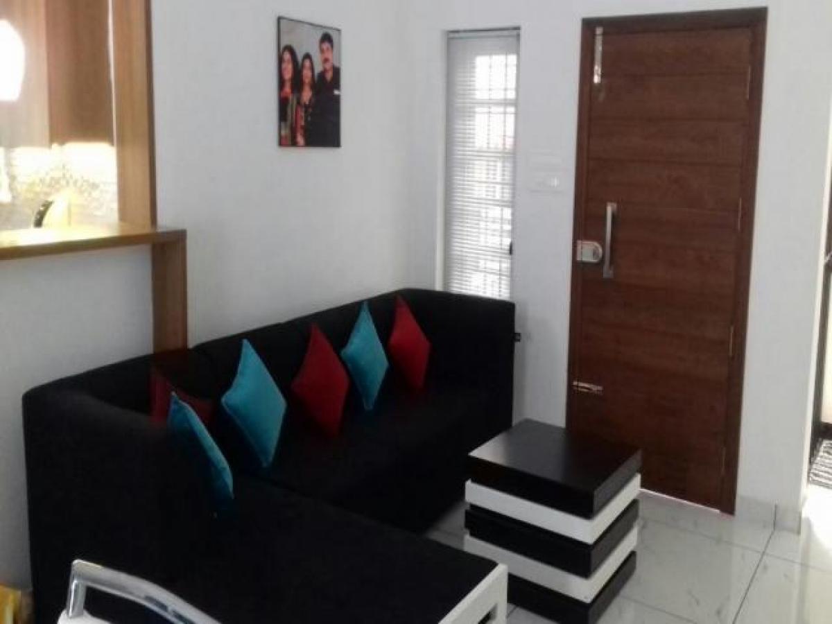 4 bedrooms House in Kochi, India No. 23034