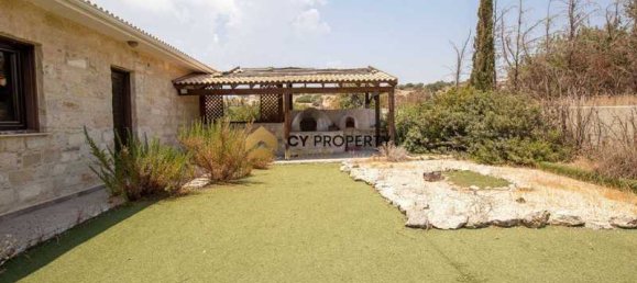 Коммерческая недвижимость с 4 спальнями в Марони, Кипр № 105262 2