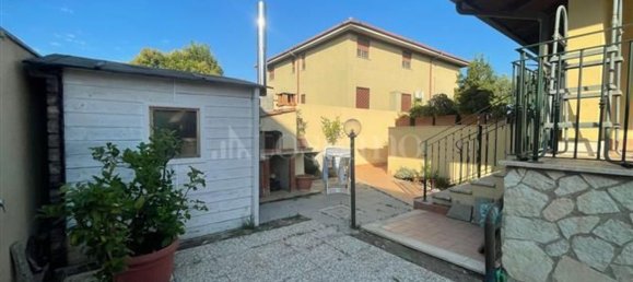 6 rooms Villa in Rome, Italy No. 44741 44