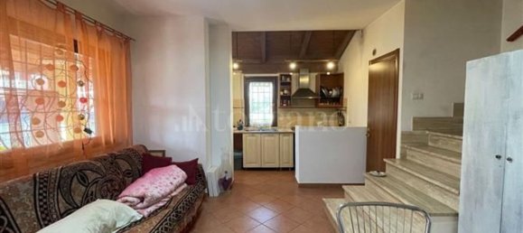 6 rooms Villa in Rome, Italy No. 44741 8