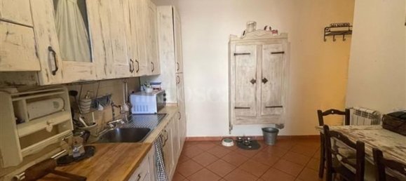 6 rooms Villa in Rome, Italy No. 44741 3