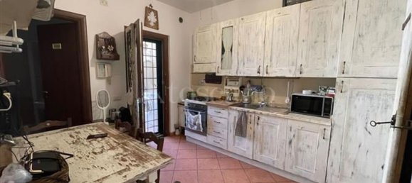 6 rooms Villa in Rome, Italy No. 44741 2