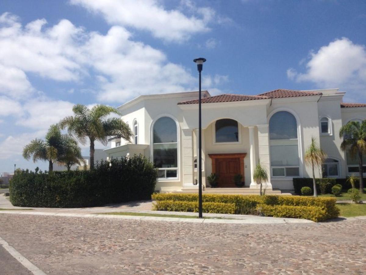 3 bedrooms House in Queretaro, Mexico No. 181942