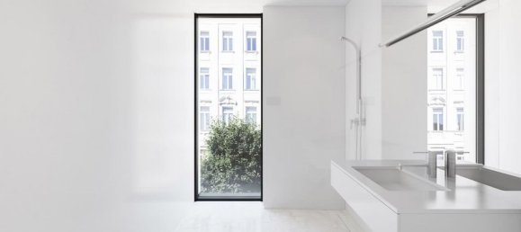 5 bedrooms Villa in Estepona, Spain No. 136230 8