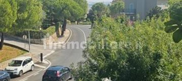 4 Schlafzimmer Wohnung in Osimo, Italy, Nr. 318879 5