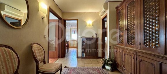 Villa de 5 habitaciónes en Udine, Italy No. 333024 2