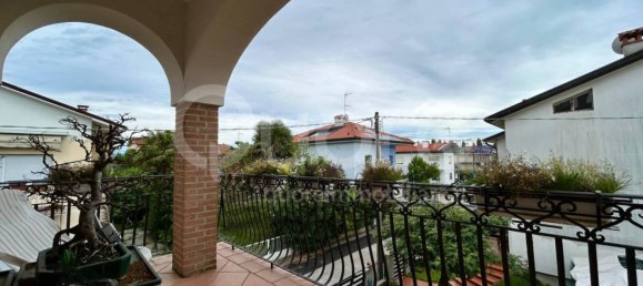 Villa de 5 habitaciónes en Udine, Italy No. 333024 26