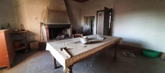 4 rooms House in Montevarchi, Italy No. 233206 5