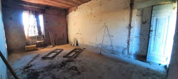 4 rooms House in Montevarchi, Italy No. 233206 17