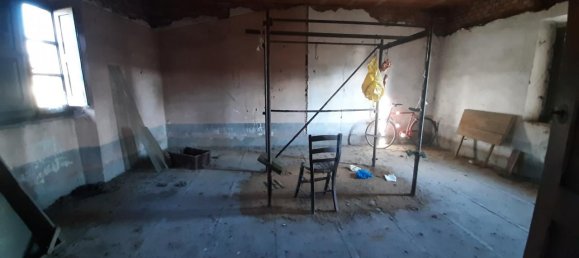 4 rooms House in Montevarchi, Italy No. 233206 8