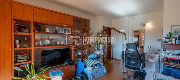Apartamento de 3 habitaciónes en Selargius, Italy No. 238806 4