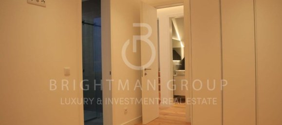 4 bedrooms Duplex in Lisbon, Portugal No. 125365 2