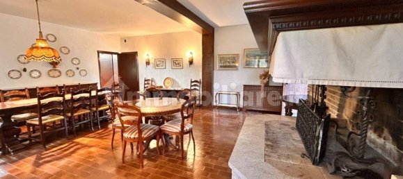 4 bedrooms Villa in Udine, Italy No. 21185 13