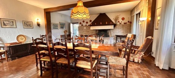 4 bedrooms Villa in Udine, Italy No. 21185 14