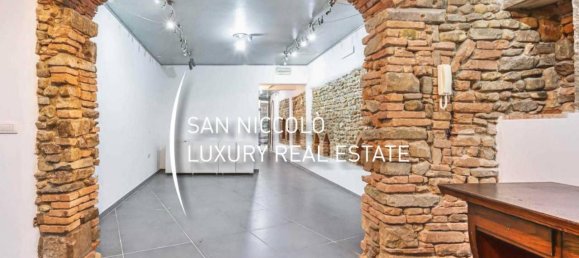 5 rooms Apartment in Florence, Italy No. 86194 15