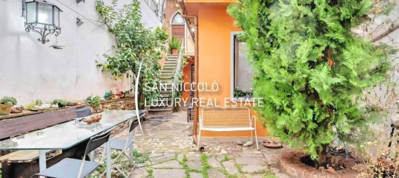 5 rooms Apartment in Florence, Italy No. 86194 4