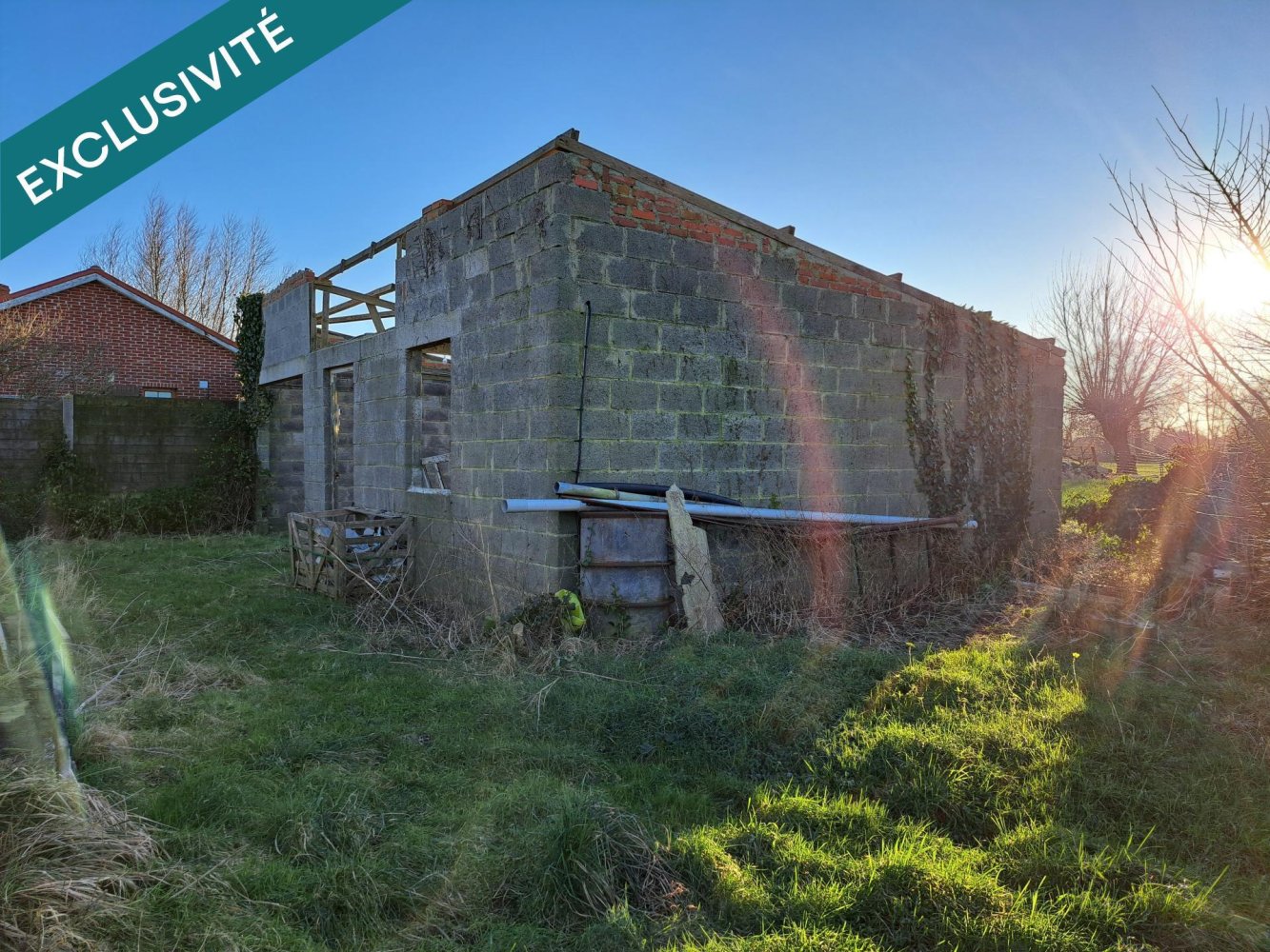  Land in Bollezeele, France No. 76739