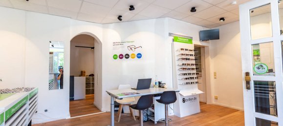 Коммерческая недвижимость с 3 комнатами в Мюнхен, Германия № 370299 4