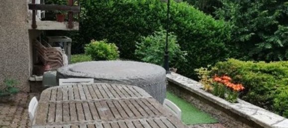 4 bedrooms House in Meyzieu, France No. 287649 8