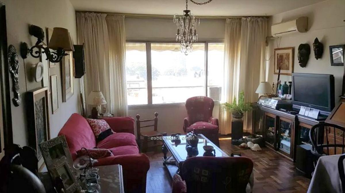 3 bedrooms Apartment in Montevideo, Uruguay No. 2304