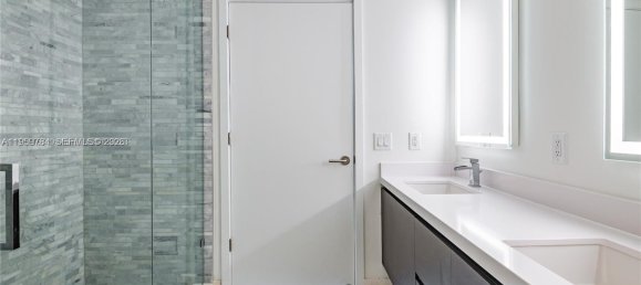 1 Schlafzimmer Gewerbliche Immobilien in Miami, USA, Nr. 615711 28