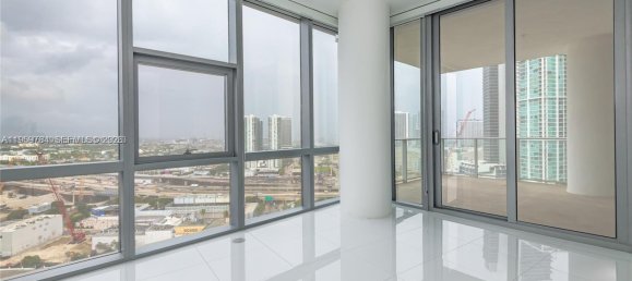 1 Schlafzimmer Gewerbliche Immobilien in Miami, USA, Nr. 615711 5