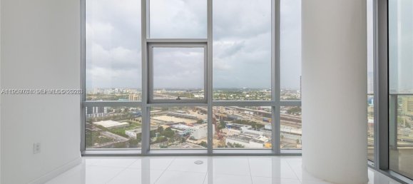 1 Schlafzimmer Gewerbliche Immobilien in Miami, USA, Nr. 615711 6