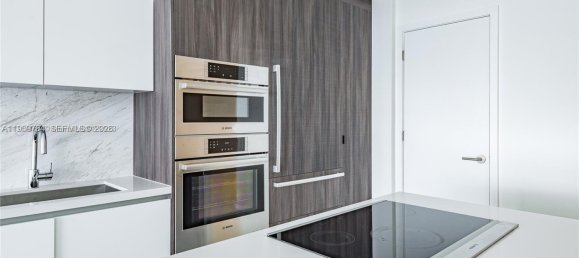 1 Schlafzimmer Gewerbliche Immobilien in Miami, USA, Nr. 615711 24