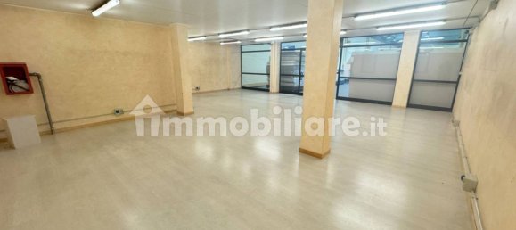 5-salle Entrepôt à Albano Sant'Alessandro, Italy No. 121902 7